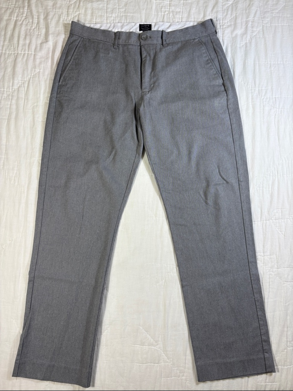 Preppy J. Crew Men’s The Sutton Straight Fit Chino Pants Gray W33 L30